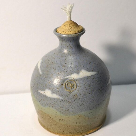 Vintage GK Pottery Bar Harbor Maine Oil Lamp Clouds In Sky Design - Picture 2 of 5